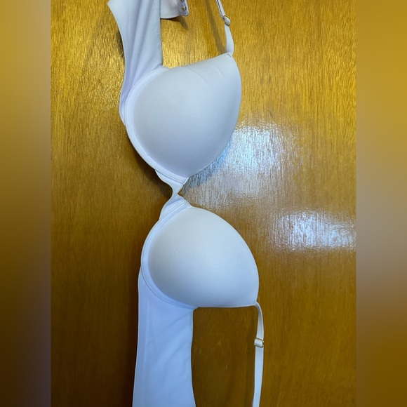 Victoria’s Secret bra LoveCloud SOLD OUT COLOUR - Picture 9 of 9